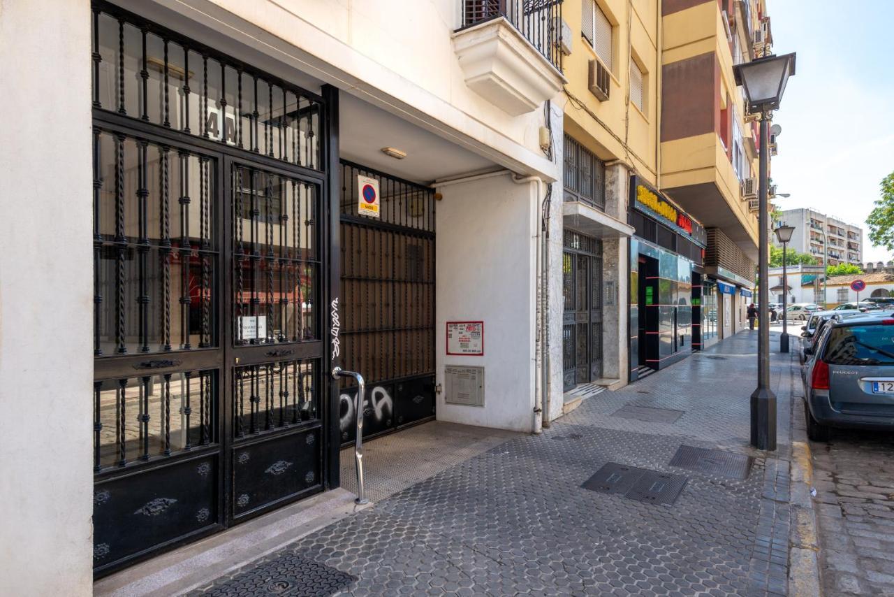 First Floor Near Macarena Church Sevilha Exterior foto
